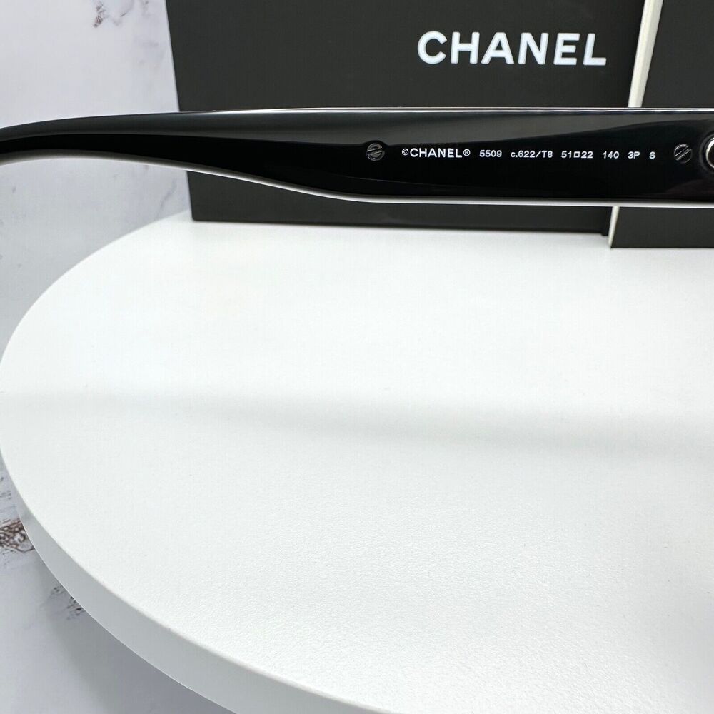 New CHANEL Sunglasses - Picture 11 of 16